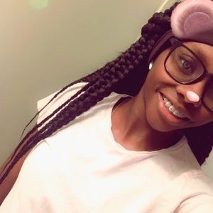 Meet your Posher, Briana